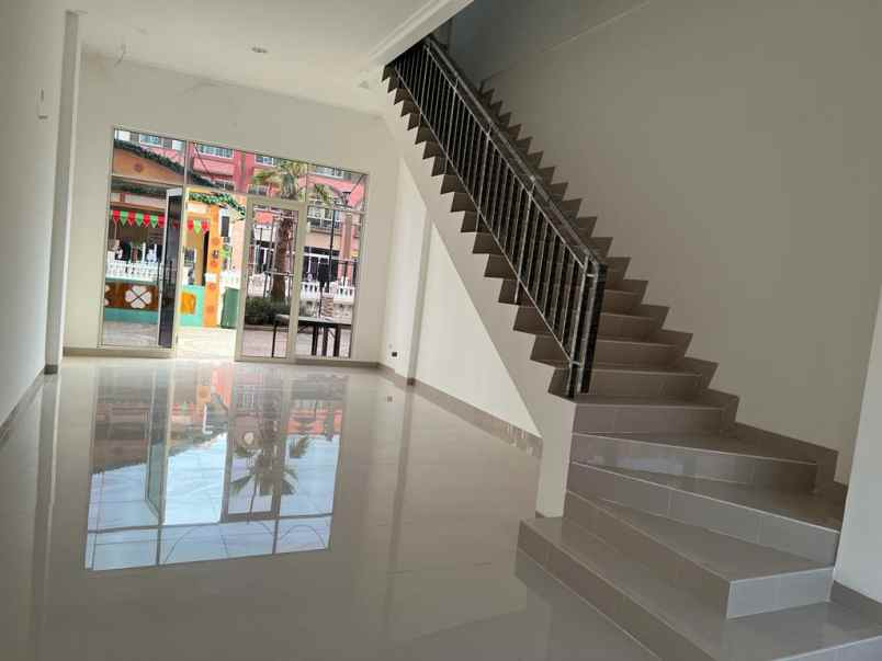 disewakan ruko la riviera pik2 jakarta utara