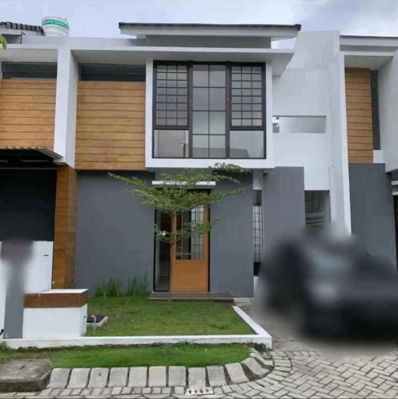 disewakan rumah 2 lantai di shojiland