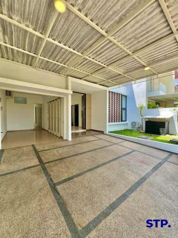 disewakan rumah araya