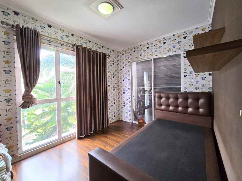 disewakan rumah cluster palm spring jgc