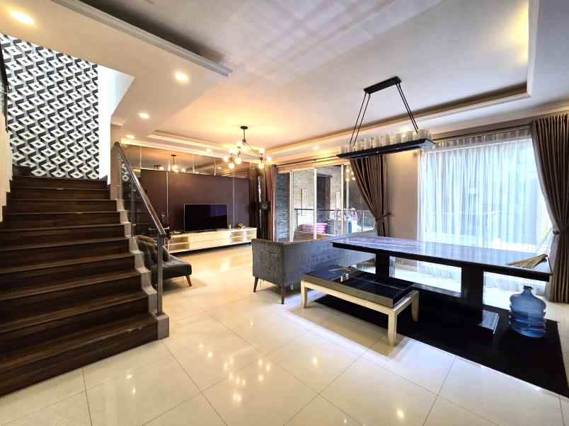 disewakan rumah cluster palm spring jgc