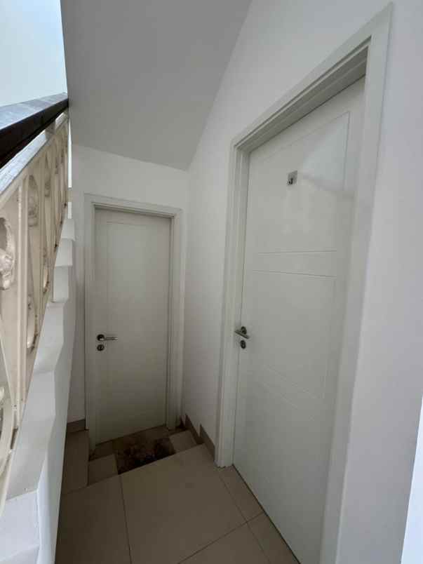 disewakan rumah cluster thames jakarta