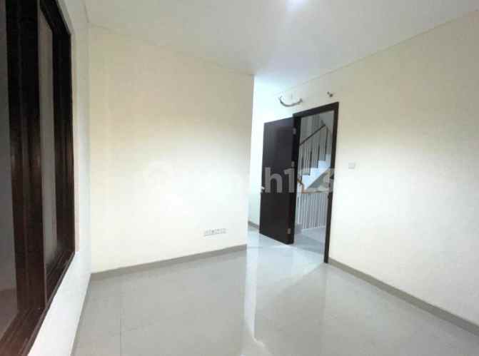 disewakan rumah cluster yarra essence jgc