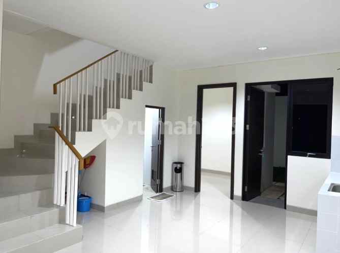 disewakan rumah cluster yarra essence jgc