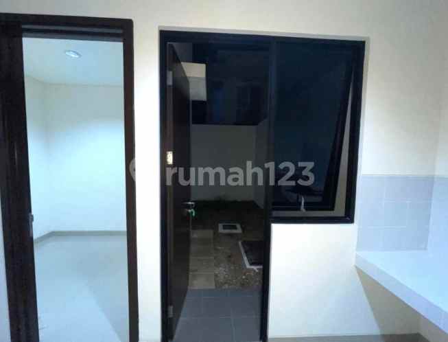 disewakan rumah cluster yarra essence jgc