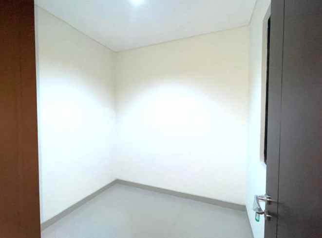 disewakan rumah cluster yarra essence jgc