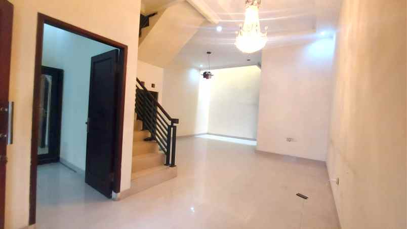 disewakan rumah gading griya residence