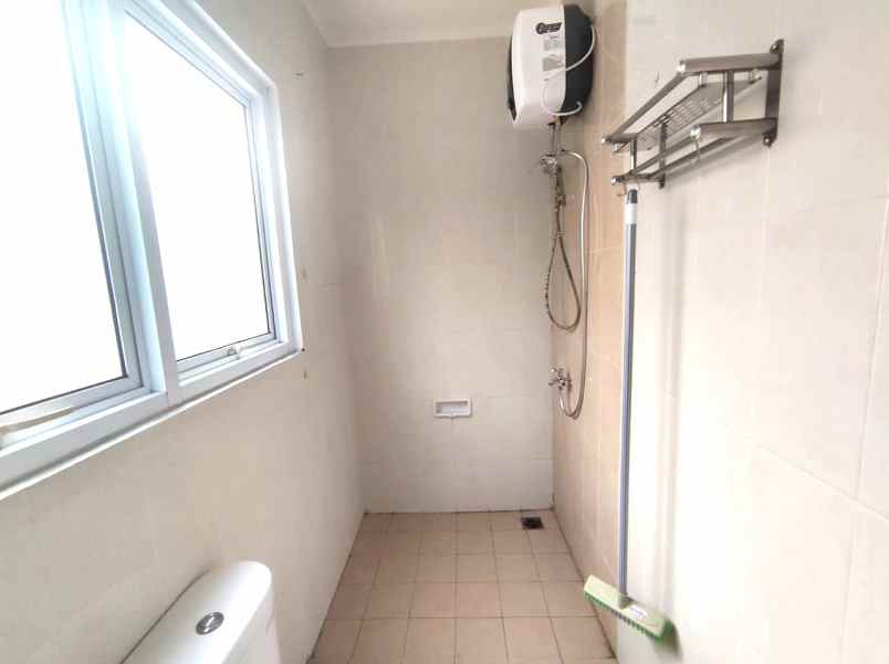 disewakan rumah gading serpong