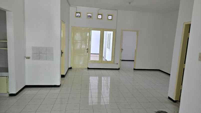 disewakan rumah galaxy bumi permai