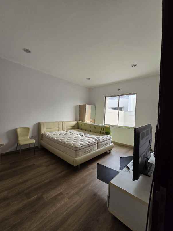 disewakan rumah golf island pik jakarta utara