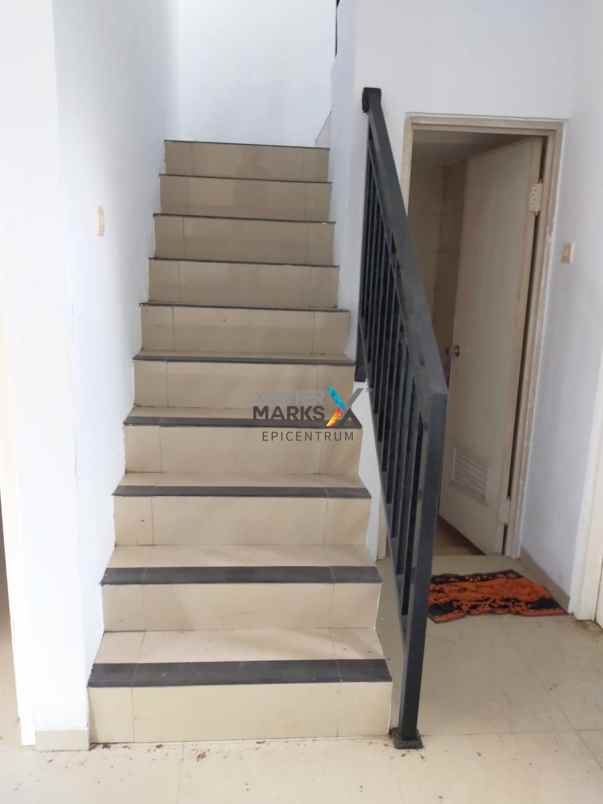 disewakan rumah green semanggi mangrove econtus