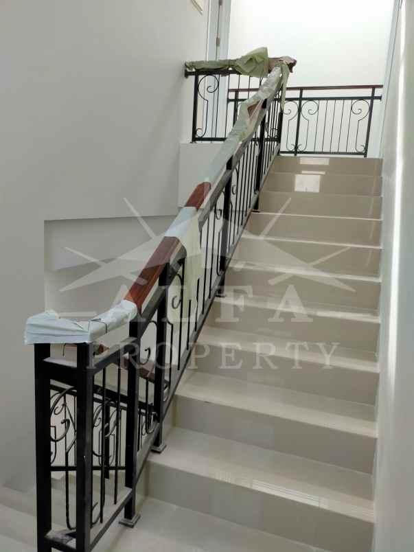 disewakan rumah jalan arteri supadio