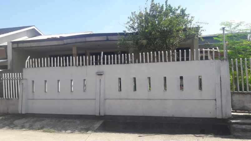 disewakan rumah jl holis caringin