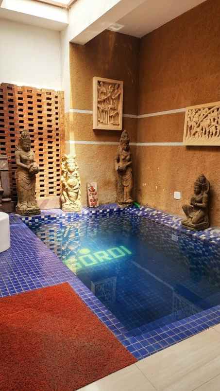 disewakan rumah jl tukad badung renon