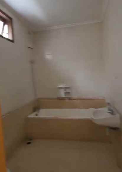 disewakan rumah mojoklanggru