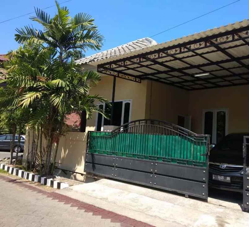 disewakan rumah mulyosari