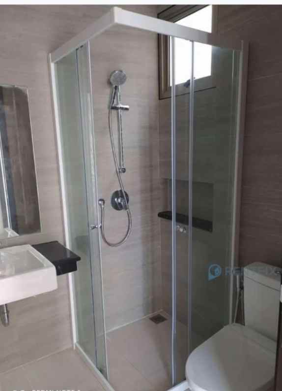 disewakan rumah pik2 cluster scarlett 6x10