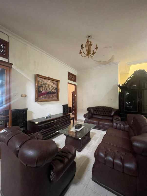 disewakan rumah rengas