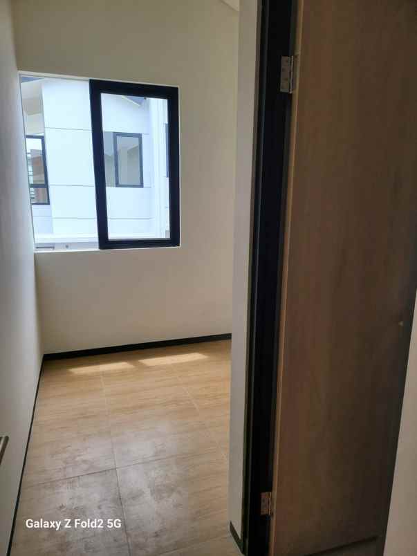 disewakan rumah rumah rolling hills