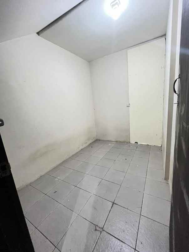 disewakan rumah setrasari