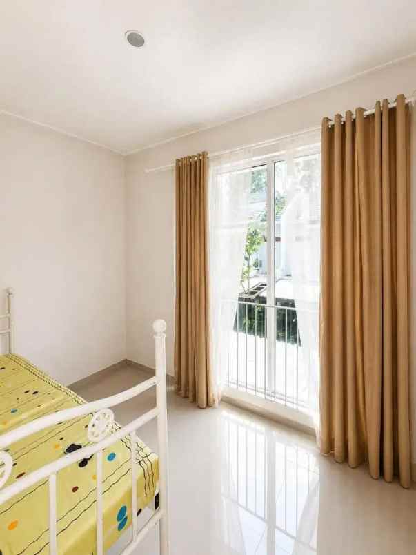 disewakan rumah u house bintaro