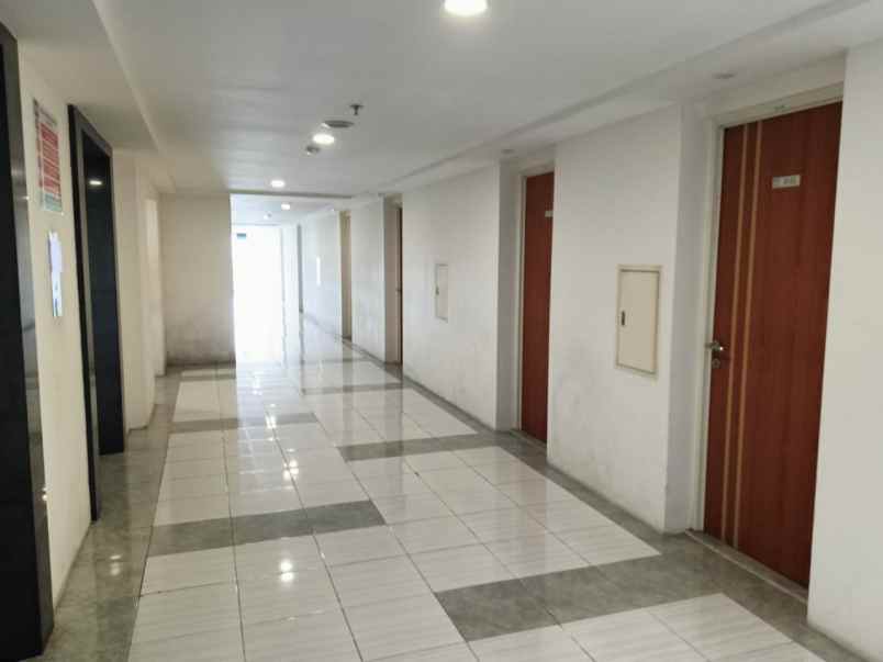 disewakan unit di lantai 1 apartemen puncak cbd