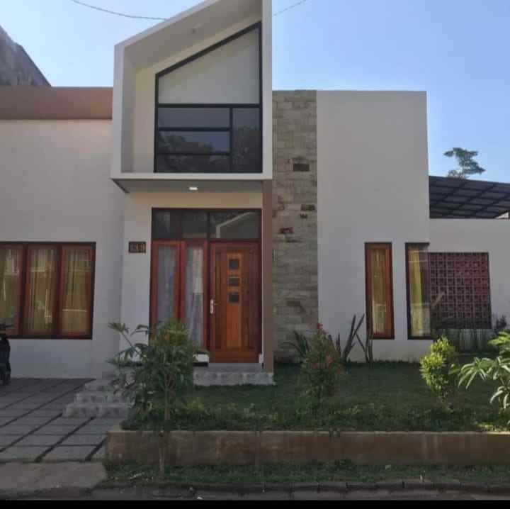 for sale rumah club house view gunung di kota malang