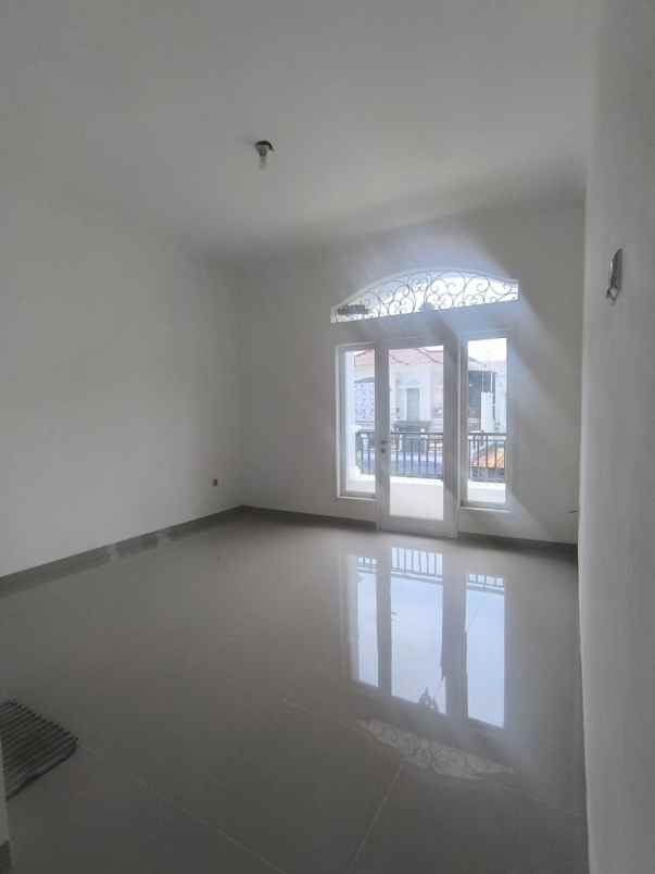 for sale rumah di citragran