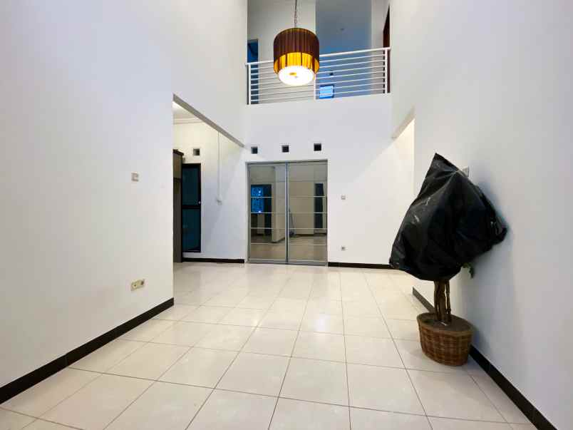 hot listing rumah secondary di bintaro sektor 9