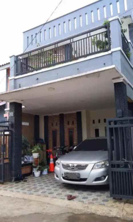 hunian nyaman 3 lantai lokasi strategis kota depok