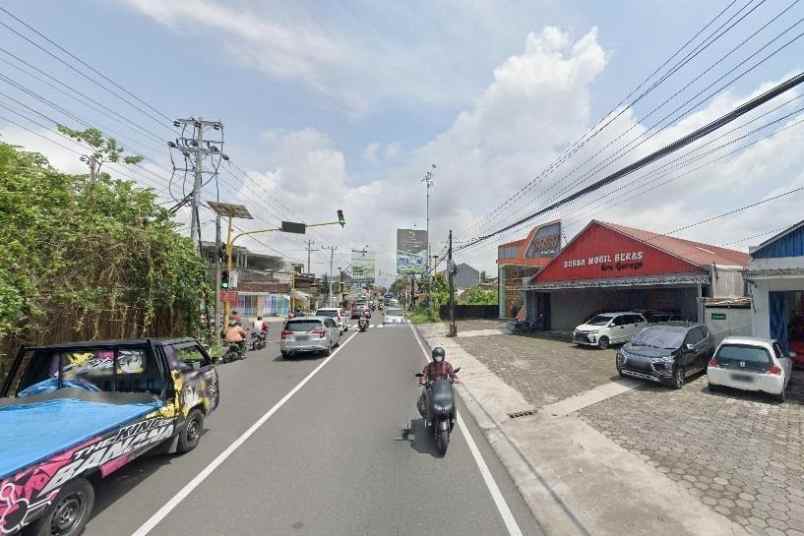 jl damai dekat ugm 170 m2 shm hook