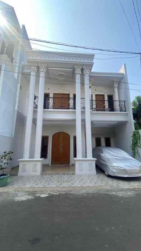 jual bu rumah 2 lantai di kebagusan jakarta selatan