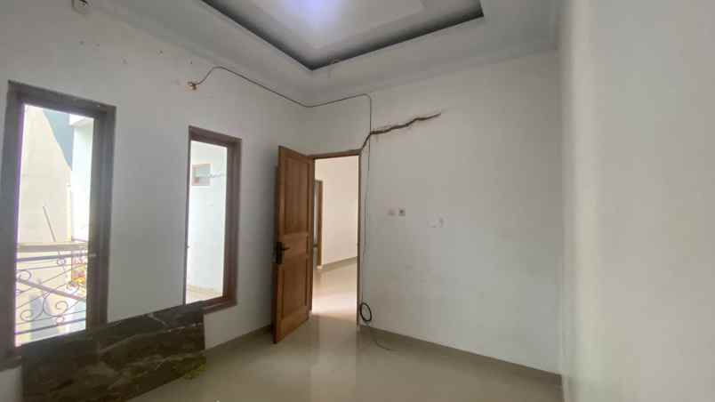 jual bu rumah 2 lantai di kebagusan jakarta selatan