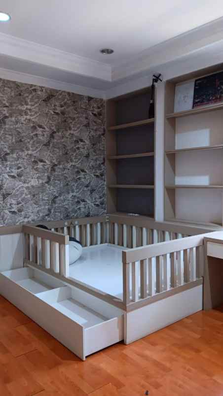 jual rumah furnished taman ratu indah jak bar