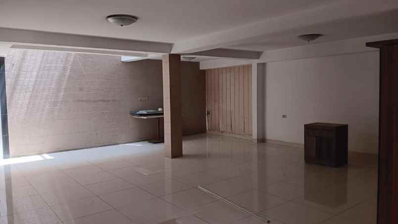 jual rumah furnished taman ratu indah jak bar