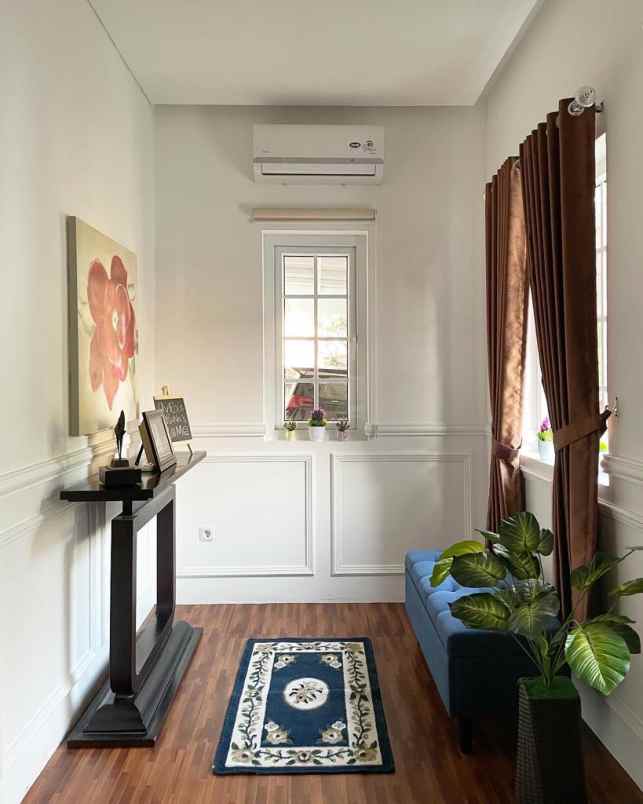 jual rumah hook kolam renang raffles hills cibubur