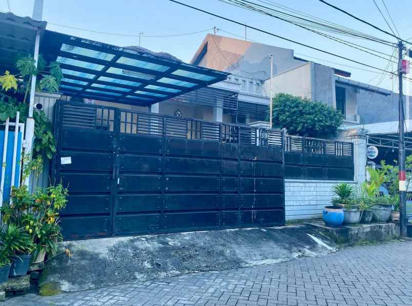 jual rumah kawasan darmo jalan satelit timur surabaya
