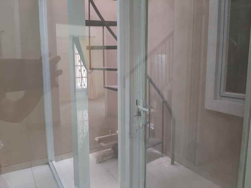 jual rumah siap huni raffles hills cibubur
