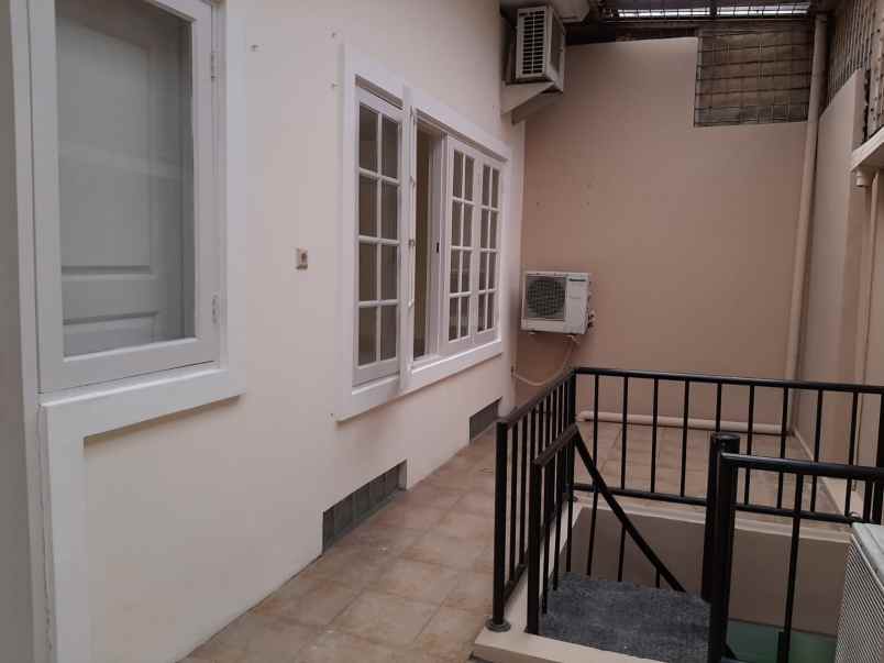 jual rumah siap huni raffles hills cibubur