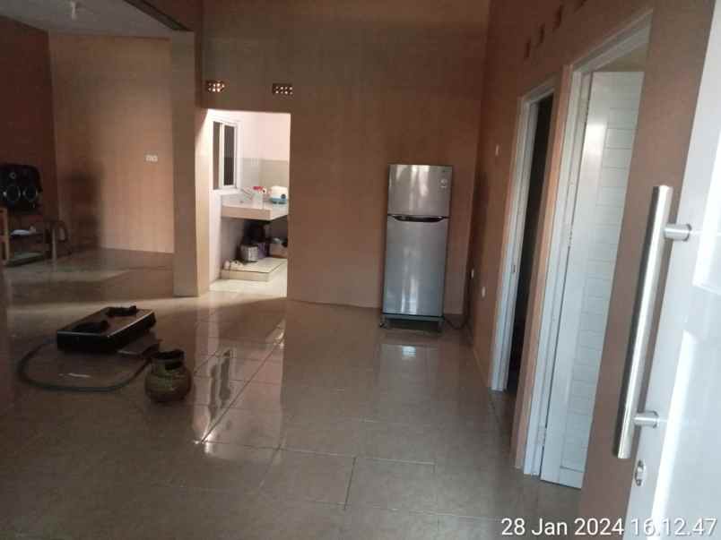 kontrakan ibu nengsih ciwaringin cirebon