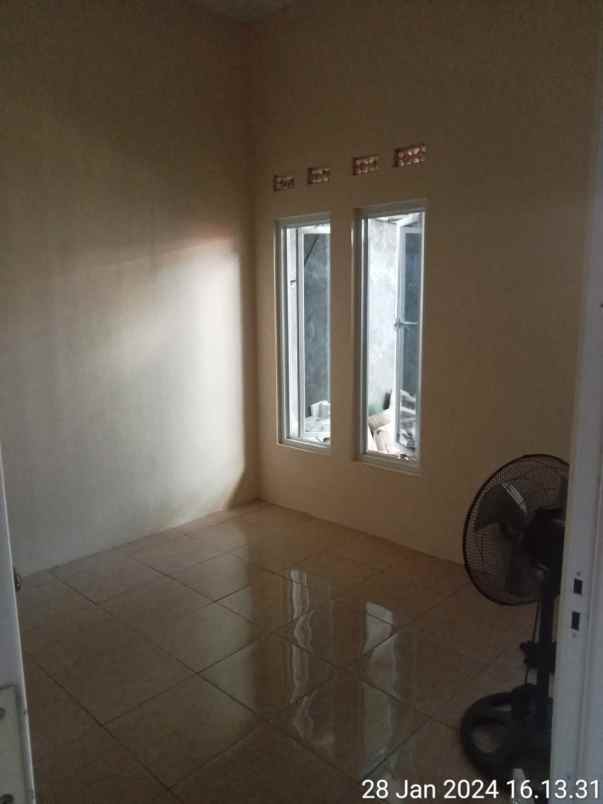 kontrakan ibu nengsih ciwaringin cirebon