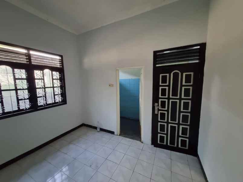 kost murah strategis sleman 900 m kampus uii