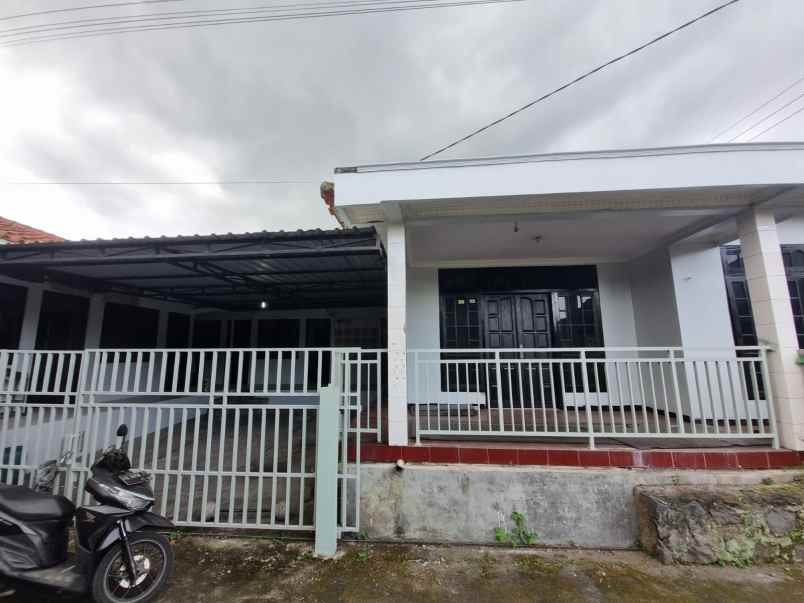 kost murah strategis sleman 900 m kampus uii