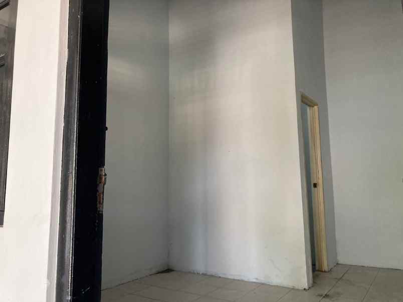 kost murah strategis sleman 900 m kampus uii