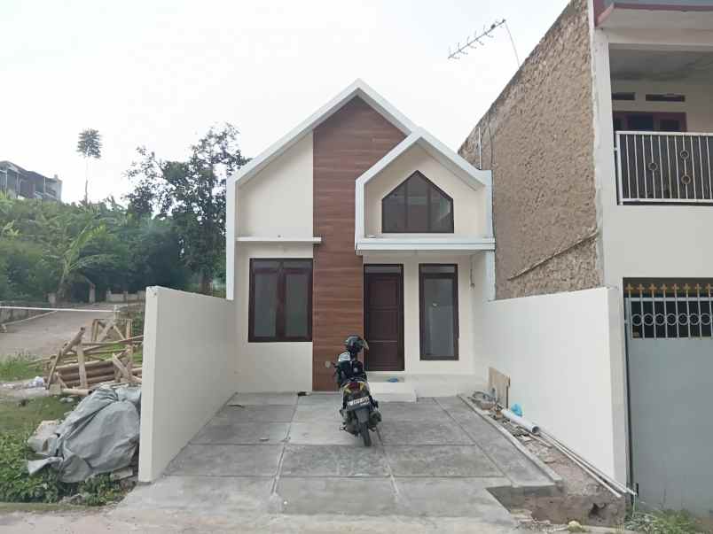 murah dijual rumah siap huni 300 jutaan di cipageran