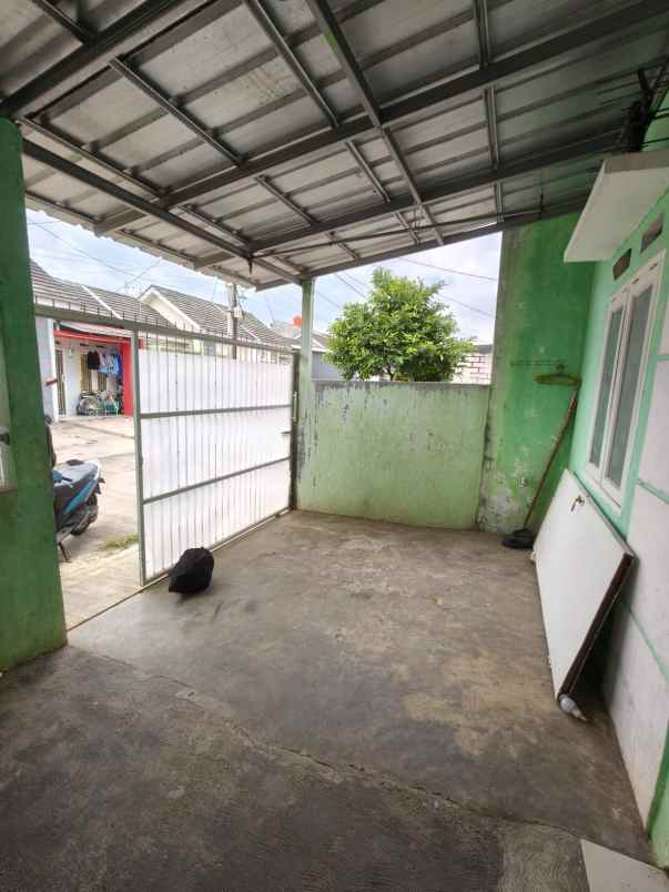 over kredit full renovasi di pesona kahuripan 4