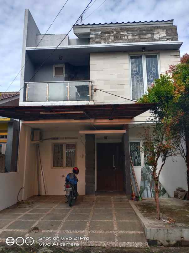 puri kencana depok jawa barat nego