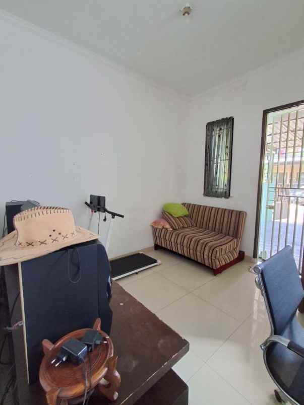 rumah 1 lantai semi furnish di jatibenig kota bekasi