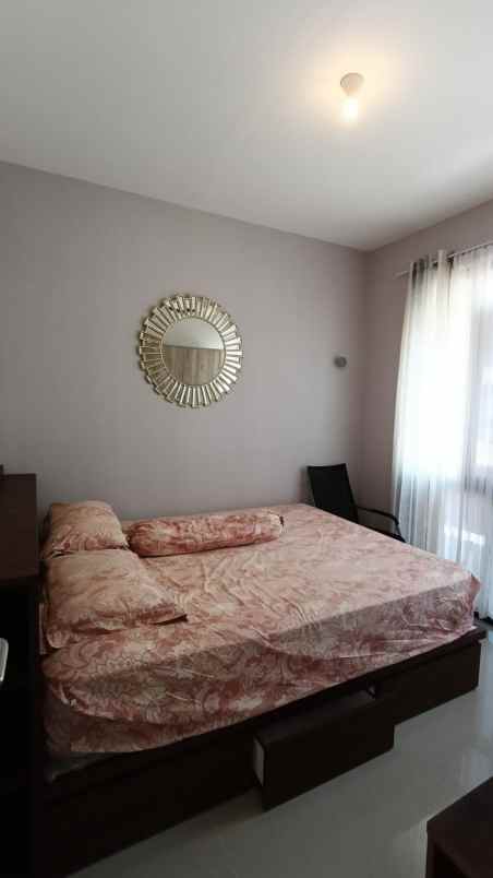 rumah 2 lantai full furnish tinggal bawa koper