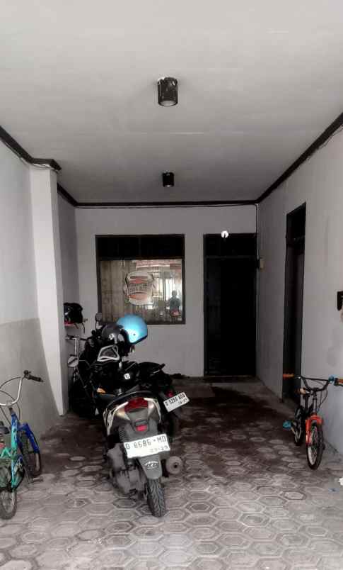 rumah 2 lantai full furnished di antapani bandung kota